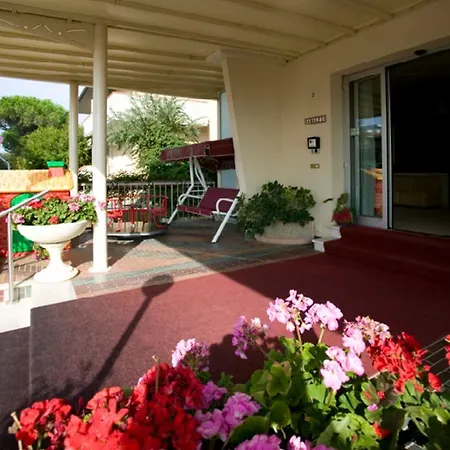 アパートホテル Amalfi 3*