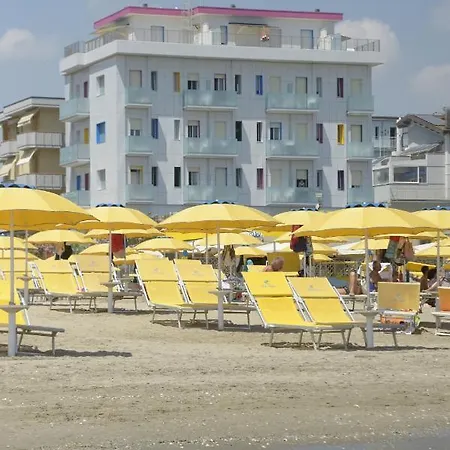 Amalfi アパートホテル 3*