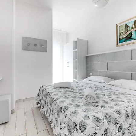 Amalfi Apartahotel 3*